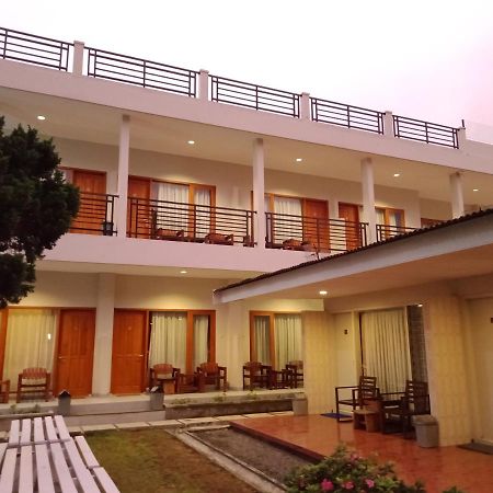 Hotel Pondok Asri Tawangmangu Luaran gambar